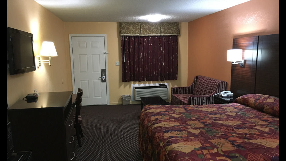 Redwood Inn - White Hall Εξωτερικό φωτογραφία
